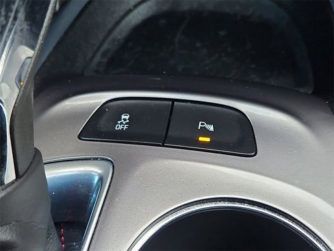 Used 2021 Chevrolet Malibu RS image 16