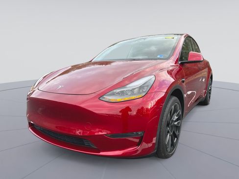 Used 2024 Tesla Model Y Long Range image 5