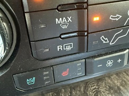 Used 2017 Ford F250 Lariat w/ Chrome Package image 25