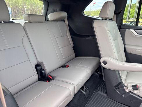 New 2026 GMC Acadia Elevation image 15