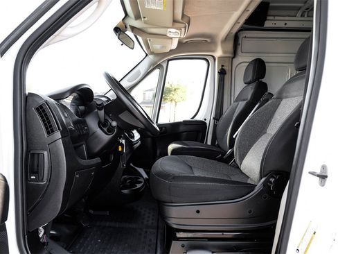Used 2021 RAM ProMaster 2500 w/ Convenience Group image 3
