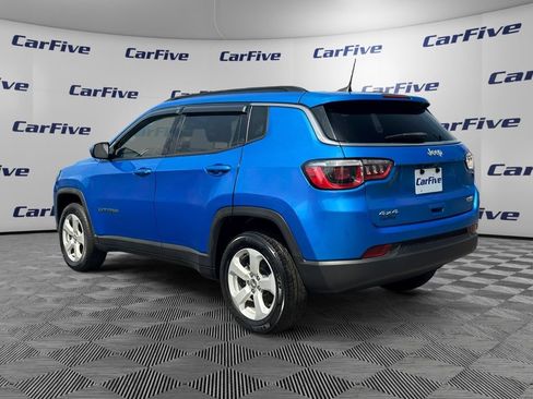 Used 2019 Jeep Compass Latitude w/ Popular Equipment Group AWD/4WD image 3