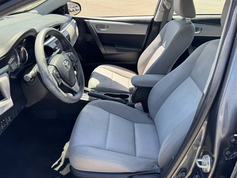 Used 2015 Toyota Corolla LE FWD image 19