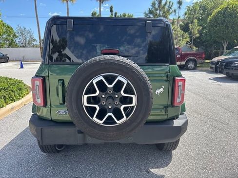Used 2025 Ford Bronco Outer Banks image 3