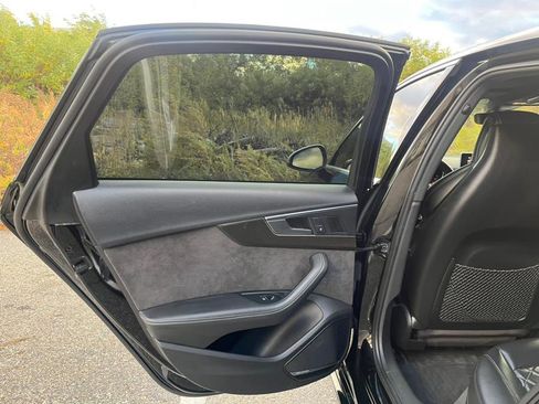 Used 2019 Audi S4 Premium Plus image 13