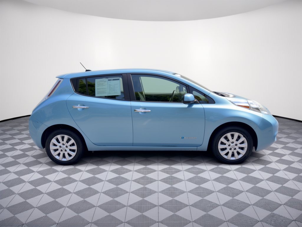 Used 2015 Nissan Leaf S w/ Charge Package FWD image 8