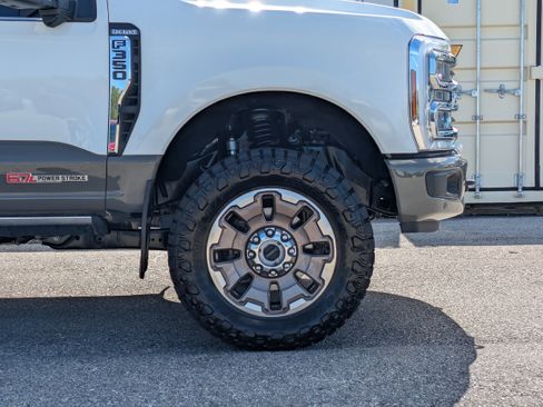 Used 2026 Ford F350 King Ranch AWD/4WD image 12