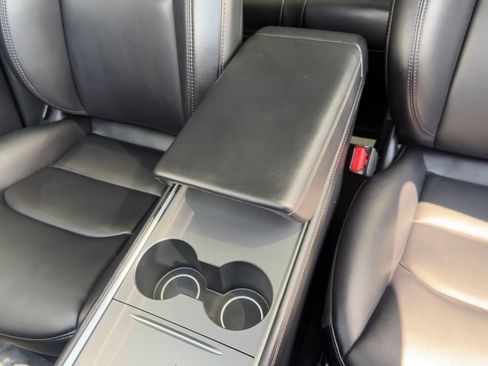 Used 2024 Tesla Model Y Long Range RWD image 56