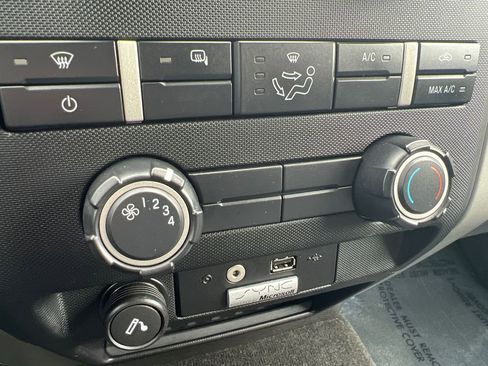 Used 2012 Ford F150 XLT w/ XLT Convenience Pkg AWD/4WD image 18