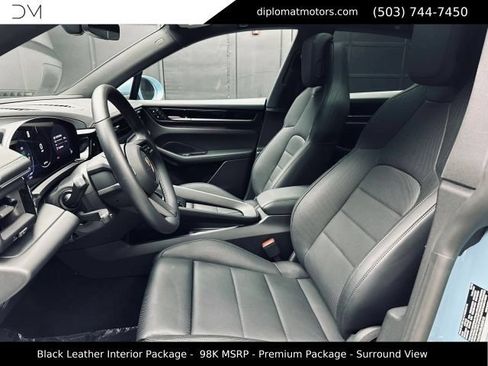 Used 2025 Porsche Macan 4 Electric AWD/4WD image 18