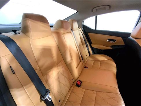 Used 2022 Nissan Sentra SV w/ SV Premium Package image 23