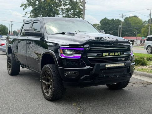 Used 2019 RAM 1500 Laramie AWD/4WD image 8