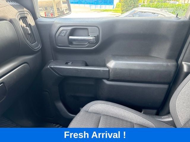 Used 2024 Chevrolet Silverado 1500 Custom w/ LPO, Dark Essentials Package RWD image 9