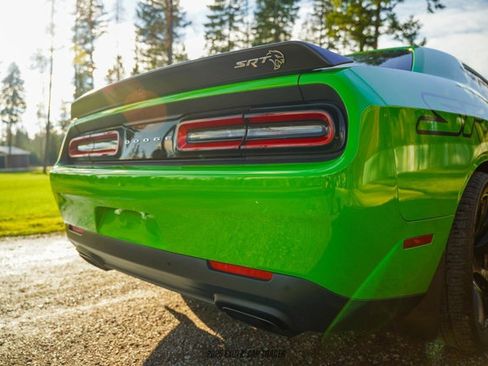 Used 2017 Dodge Challenger SRT Hellcat image 44