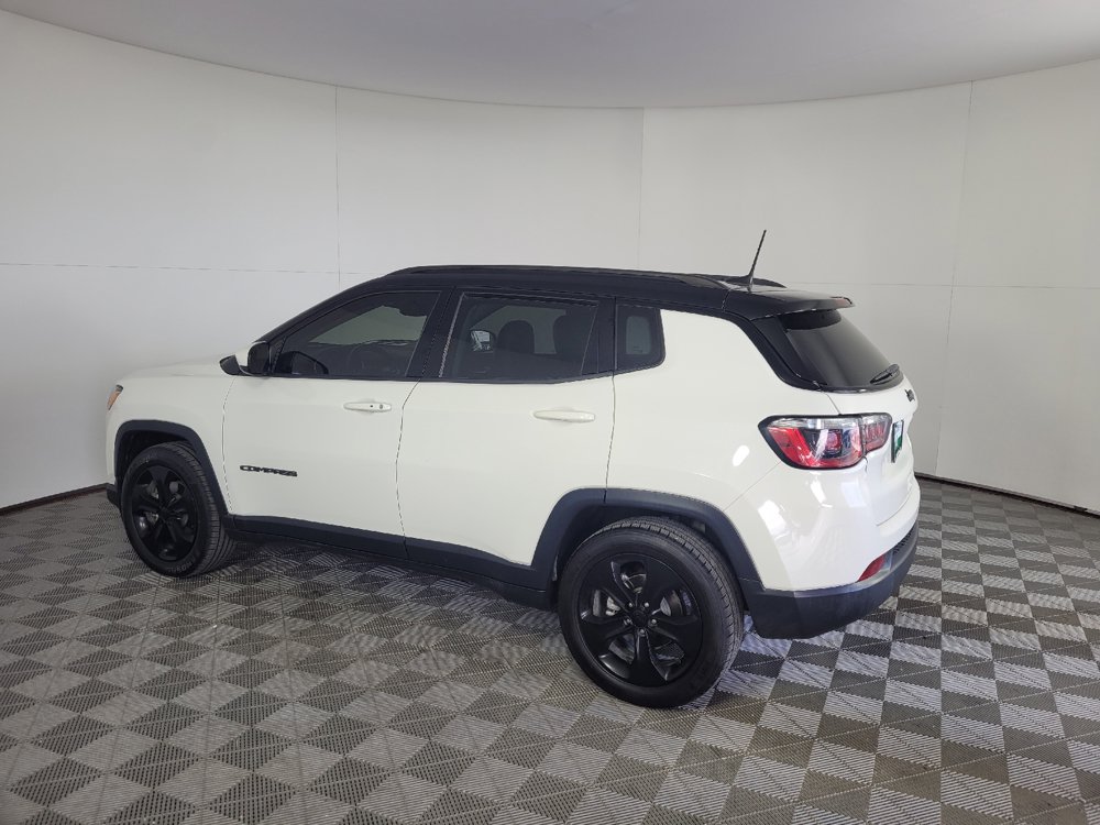 Used 2018 Jeep Compass Latitude w/ Popular Equipment Group FWD image 5