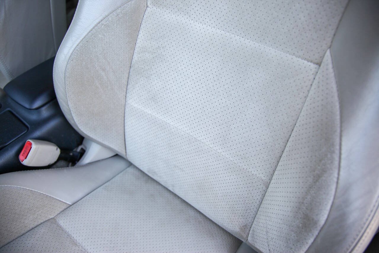 Used 2001 Lexus IS 300 w/ Leather Trim Pkg RWD image 35