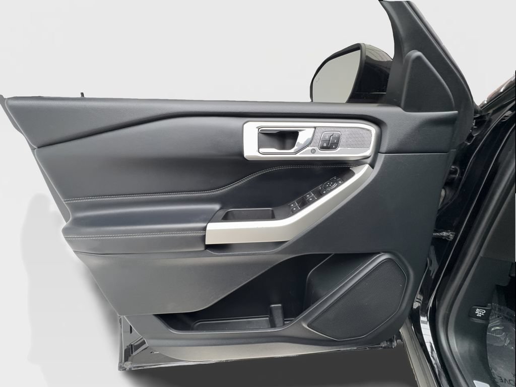 Used 2020 Ford Explorer Limited RWD image 24