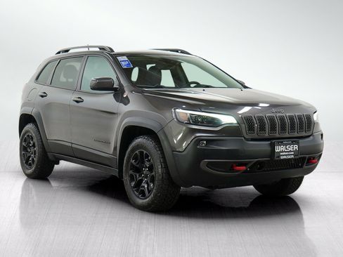 Used 2021 Jeep Cherokee Trailhawk w/ Sun, Sound & Nav Group AWD/4WD image 7