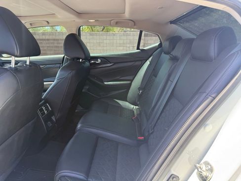 Used 2018 Nissan Maxima Platinum FWD image 10