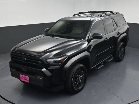 Used 2026 Toyota 4Runner SR5 AWD/4WD image 16
