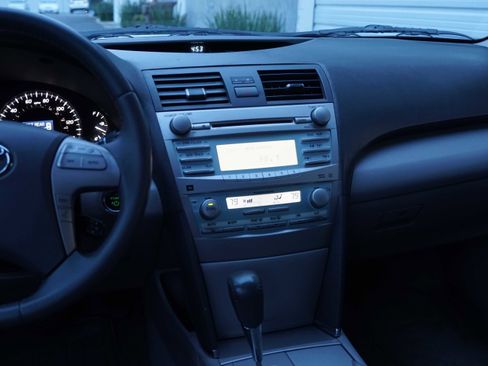 Used 2008 Toyota Camry Hybrid image 39