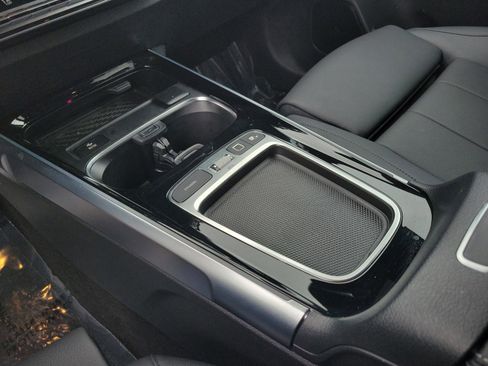 Certified 2026 Mercedes-Benz GLB 250 image 21