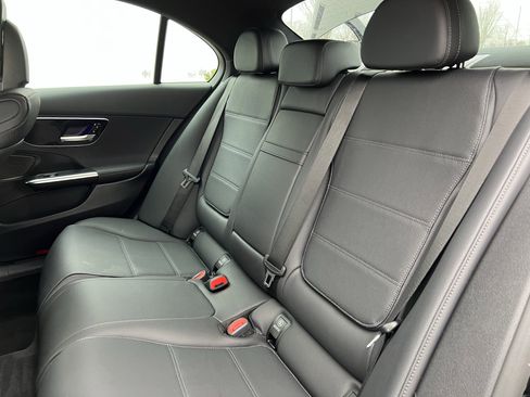 Certified 2025 Mercedes-Benz C 300 Sedan image 33