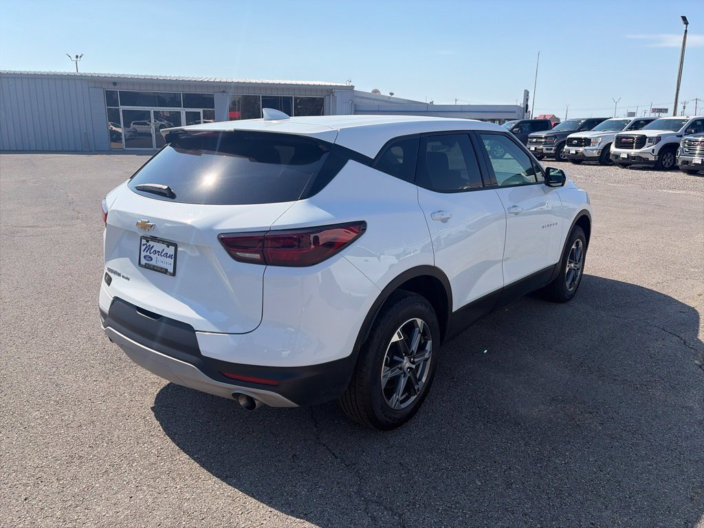 Used 2025 Chevrolet Blazer LT AWD/4WD image 6