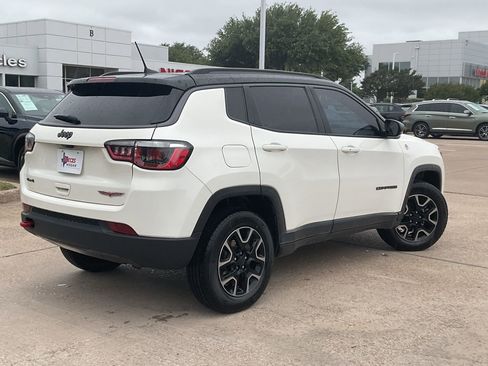 Used 2019 Jeep Compass Trailhawk AWD/4WD image 5