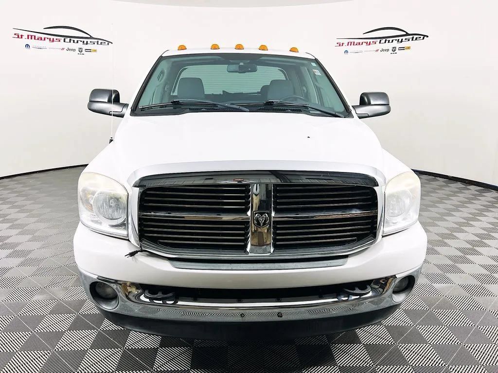 Used 2009 Dodge Ram 3500 Truck SLT w/ Popular Equipment Group RWD image 3