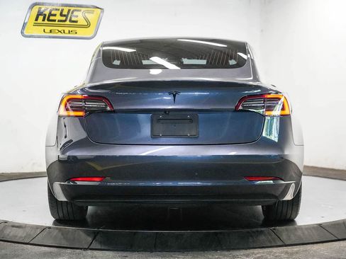 Used 2020 Tesla Model 3 RWD image 5