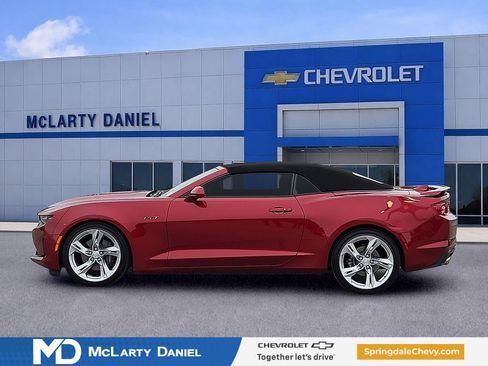 Used 2023 Chevrolet Camaro LT RWD image 3