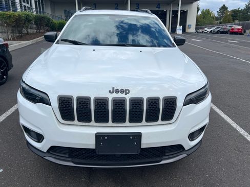 Used 2021 Jeep Cherokee Latitude Lux 80th Anniv w/ Quick Order Package 26U 80TH AWD/4WD image 2