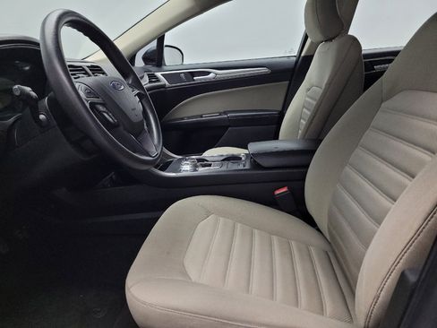 Used 2019 Ford Fusion S image 17