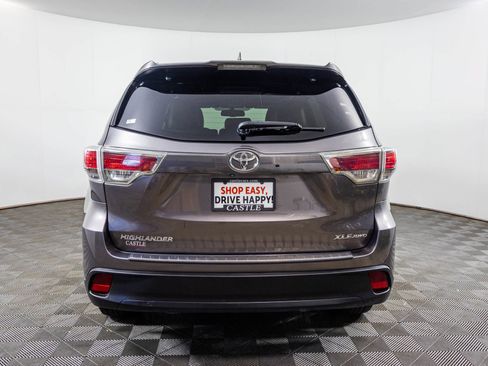 Used 2016 Toyota Highlander XLE AWD/4WD image 18