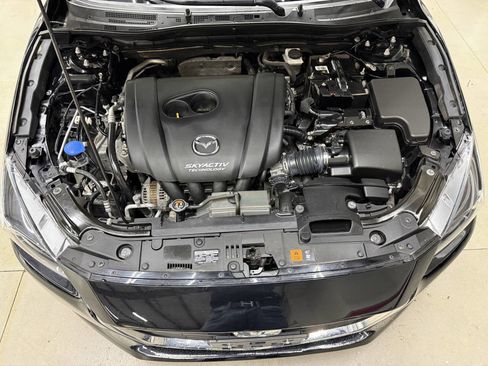 Used 2018 MAZDA MAZDA3 Touring FWD image 7