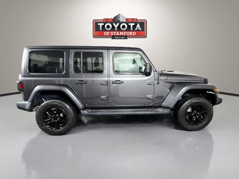 Used 2021 Jeep Wrangler Unlimited Sport AWD/4WD image 8
