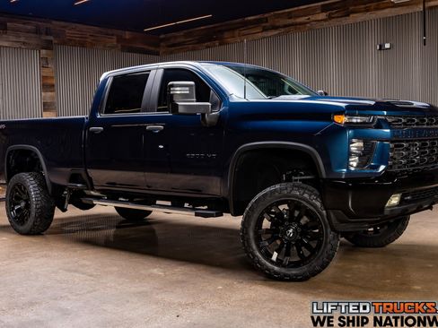 Used 2022 Chevrolet Silverado 2500 Custom w/ Custom Convenience Package image 1