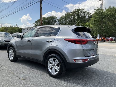 Used 2019 Kia Sportage LX image 7