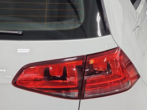 Used 2015 Volkswagen GTI S FWD image 31