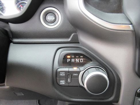 Used 2024 RAM 2500 Big Horn w/ Bed Utility Group image 25