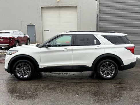 New 2026 Ford Explorer Active w/ Active Comfort Package image 2