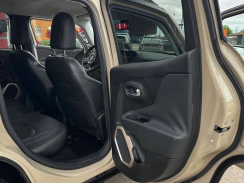Used 2015 Jeep Renegade Limited w/ Safety & Security Group I AWD/4WD image 18