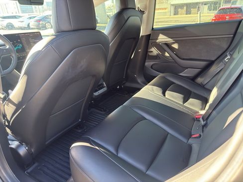 Used 2020 Tesla Model 3 Standard Range Plus image 19