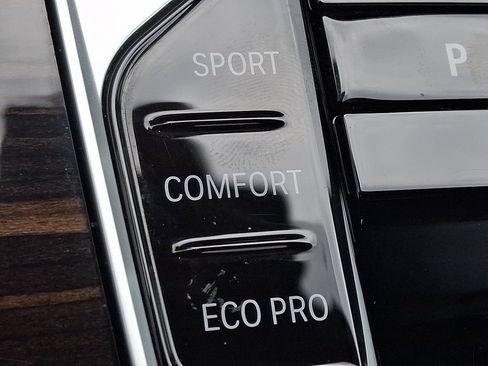 Certified 2024 BMW X5 xDrive40i w/ Premium Package AWD/4WD image 25