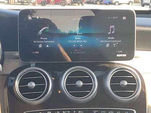 Used 2021 Mercedes-Benz GLC 300 image 27