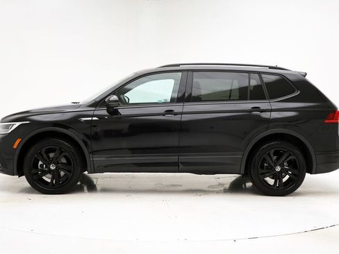 Used 2024 Volkswagen Tiguan SE R-Line image 6