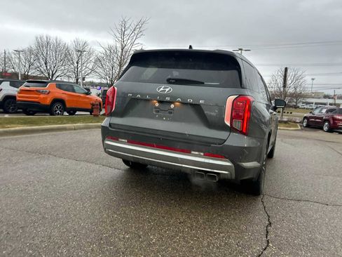 Used 2023 Hyundai Palisade Calligraphy image 20