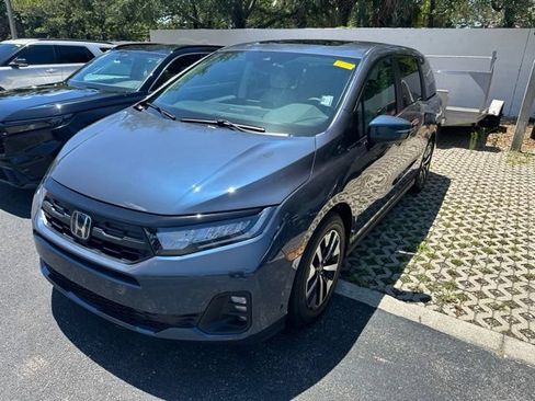 Certified 2026 Honda Odyssey EX-L image 3