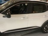 New 2025 Nissan Kicks SV image 6
